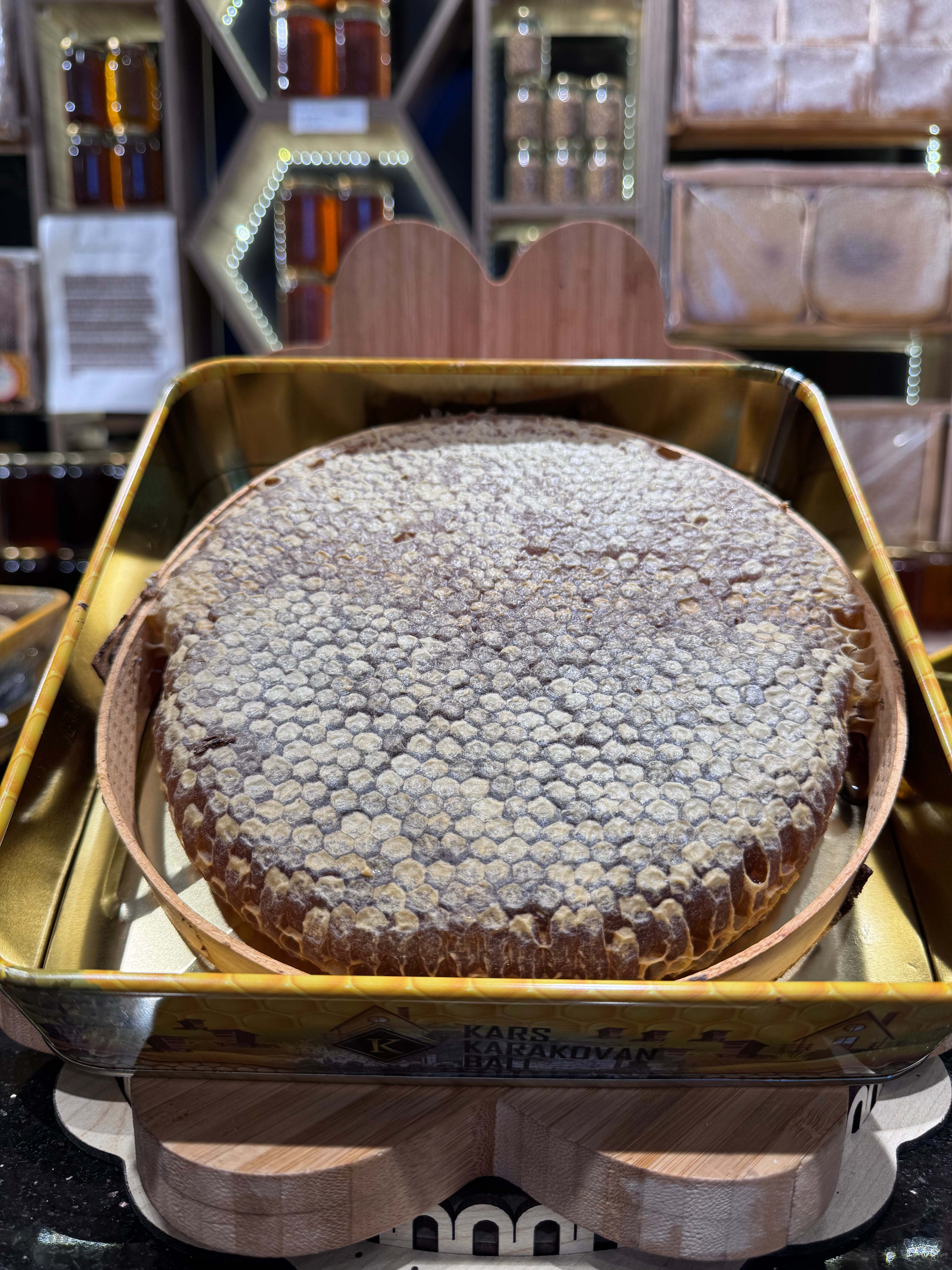 Karakovan Balı - Petek Altın Serisi (1.3 - 1.7 KG Arası)